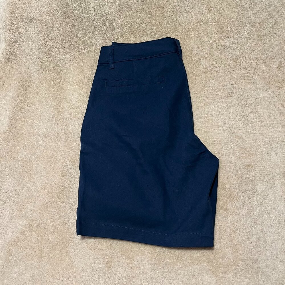 High-Waisted Bermuda Short 7" Inseam - Picture 6 of 6